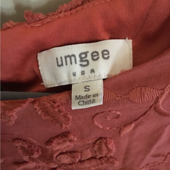 Umgee Boho Embroidered Dress Flutter Sleeves Keyhole Button Size Small - Picture 3 of 4